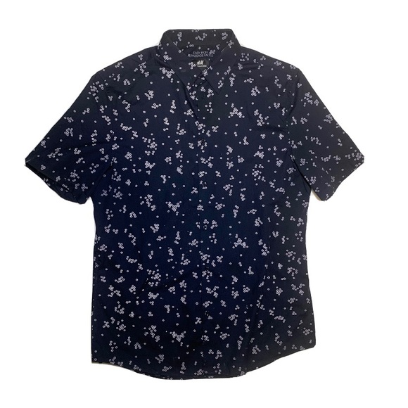 H&M Other - H&M Black Men Small Flower Button Up Shirt Size Large